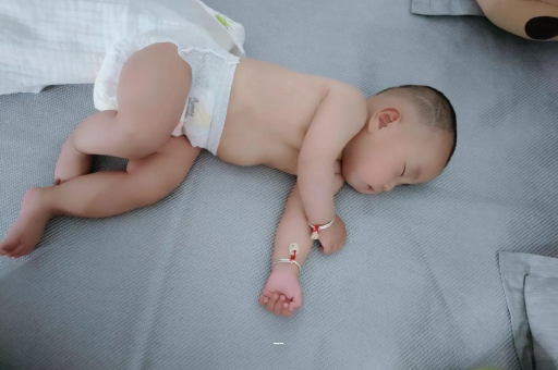 西藏宝宝咳嗽发烧拉肚子